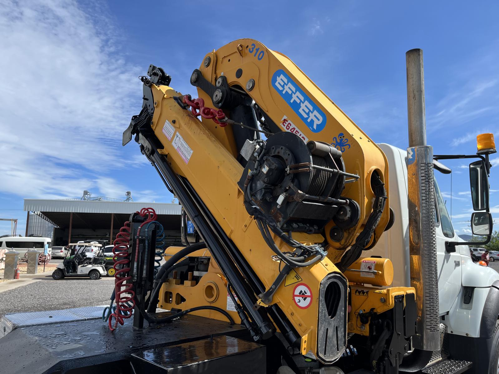 ./imagenes/INVOICE/2019/18168/CAMION CON EFFER 10.113S  (7).JPG